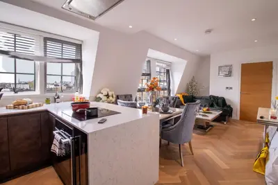Image de 71 Wow Bayswater Maysa