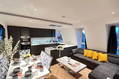 Image de 74 Wow Marble Arch Maysa