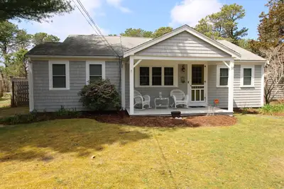 Image de Stunning Private Yard, Close to Town (2305)