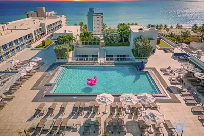 Image de Hollywood Beach+ Gym |  Rooftop Pool  & Balcony