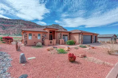Image de Modern Southwest Home in Kanab, Utah. Near Bryce Canyon and Zion National Park.