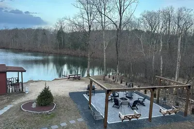 Image de Lakefront house in the Pocono Stroudsburg Bushkill