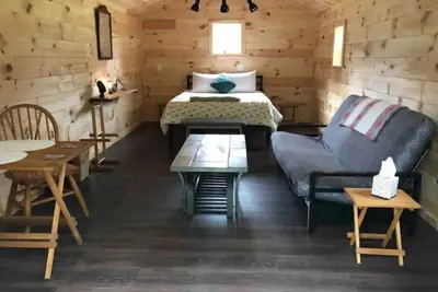 Image de Off Grid Tiny House Glamping On 22 Acres!