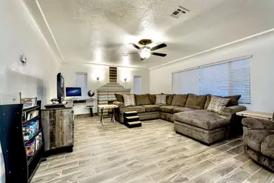 Image de Contemporary Rustic Home in the Heart of Las Cruces