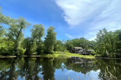 Image de 3br Nature Escape w/ private swimming / fishing pond, spring fed