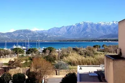 Image de Centru : super appartement à 5 min à pied de la plage et du port