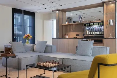 Image de Appartement exclusif et luxueux à 300m des Champs Elysées!