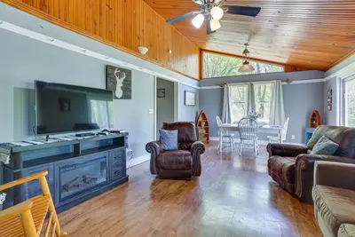 Image de Vacation Rental Near Hoosier National Forest!