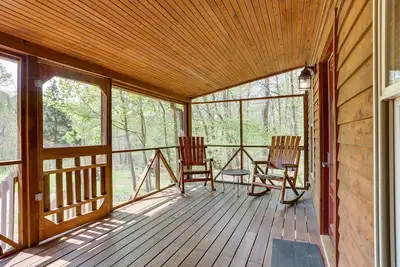 Image de Dreamy Indiana Cabin Rental w\/ Shared Amenities!