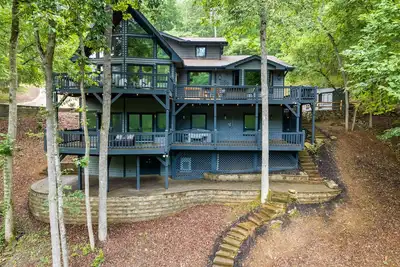 Image de Riverview Retreat - Hot Tub\/Pool Table\/River Front \/Fire Pit!
