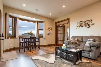 Image de Mtn Views*Rain Shower*Fireplace