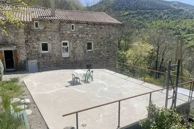 Image de Belle maison en pierre au calme