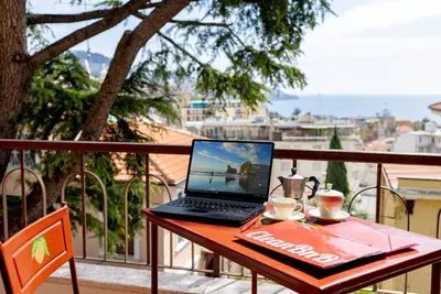 Image de Flora Condo Fabulous Appt x5 with Sea View