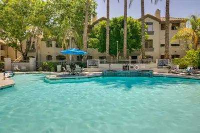 Image de Elite Golf Hub in Scottsdale: Resort Perks & Patio