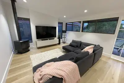Image de Contemporary 3br House in Clarence Gardens