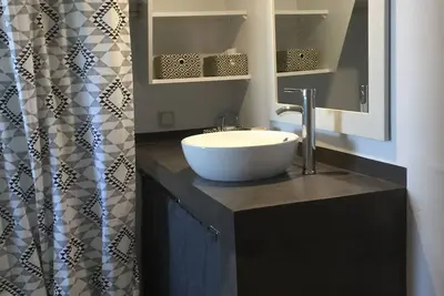 Image de Joli bungalow confortable dans une résidence sécurisée.
