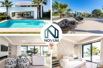 Image de Extravagant 5-Bdrm Villa - Heated Pool & Gym