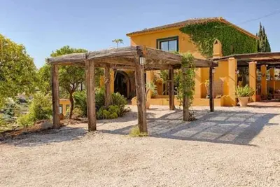 Image de Maison de campagne avec piscine privée à Estepona, proche plage et centre