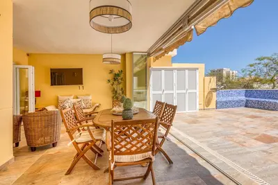 Image de Luxueux Appartement Puerto Alto à Estepona - 3 Chambres, Terrasse, Piscines et Proximité Port