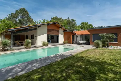 Image de Villa Contemporaine 14 Pers. avec Piscine Chauffée et Jardin - Dune du Pyla et Plages à Proximité