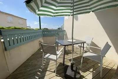 Image de Maisonnette 60 m2, située à 50 m du Port de plaisance de Bourgenay, proche mer