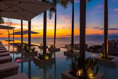 Image de Stylish King-Bed Unit - Pool - Ocean View - Gym