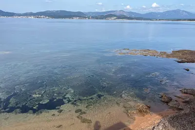 Image de Grande Maison Plage et Commerces à Pieds Piscine et kayaks table ping pong