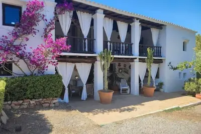 Image de Authentique Finca Ibicenco, avec grande piscine, chill out et parc ombragé. .