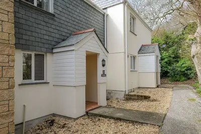 Image de Woodmans Cottage, with pool in Falmouth