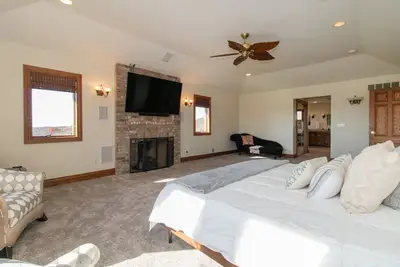 Image de Epiphany Farms Estate Farmhouse Private Master Suite