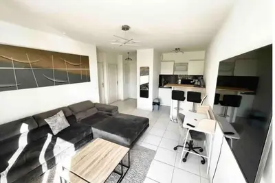 Image de T2 comfort close to Everything + Parking + WiFi
