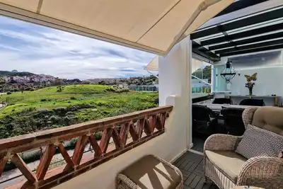 Image de Un superbe appartement en attique! Très calme. A 10 minutes à pied de la plage!