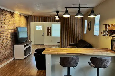Image de Beautiful home between universal and downtown
