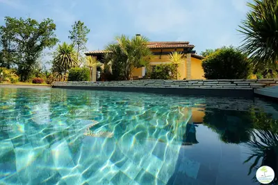 Image de Villa avec Piscine chauffée Classée 5 étoiles 12 personnes