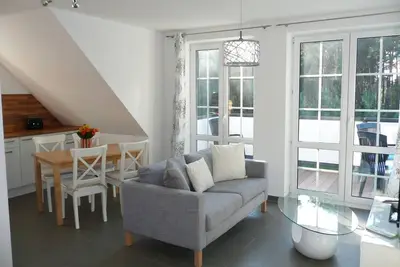 Image de 3 Zimmerwohnung Obergeschoss - Am KĂĽstenwald 11