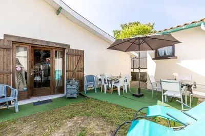 Image de \"Villa Cote Atlantique\" avec terrasse privée et Wi-Fi