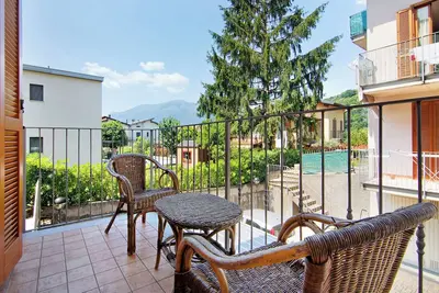 Image de Appartement \"Colorful\" avec vue sur la montagne et jardin privé