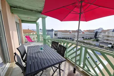 Image de Appartement avec Piscine, Tennis & Balcon, Centre-ville Chatelaillon-Plage, 6 Pers, 2 Ch
