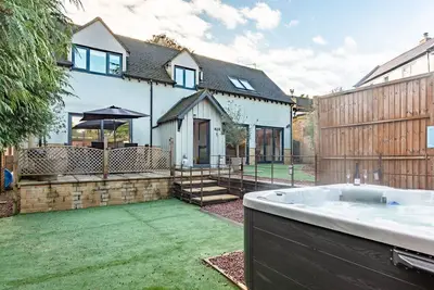 Image de Cotswold Holiday let With hot tub - The Old Garage