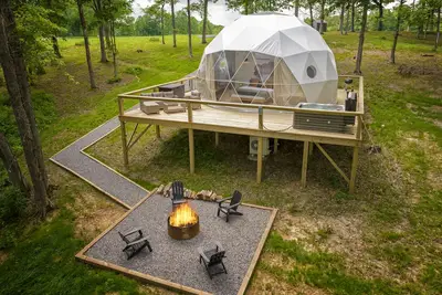 Image de Glamping Dome with Hot Tub in Shawnee Forest