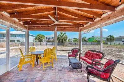 Image de 🌅Walk to Pensacola Beach-Pet Friendly-3br The Sugar Shack🌅