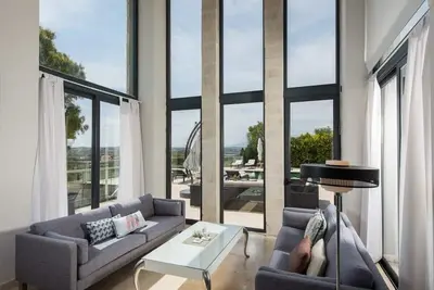 Image de Amazing Family Luxury Villa With Majestic View Over Mountains And Sea