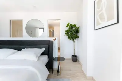 Image de City Luxury with City Views in Ville Haute
