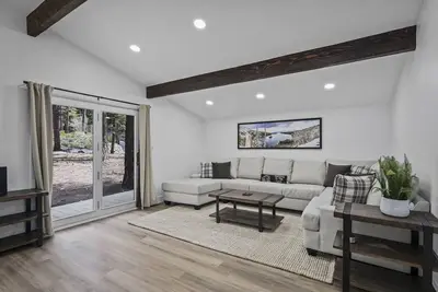Image de Spacious & Modern | Family-Friendly | Prime Incline Location | Sleeps 10