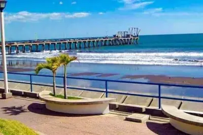 Image de Beach House •Via Costera 3•Surf City•San Diego