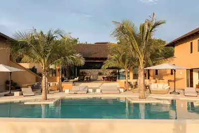 Image de Estate Las Palmas in Kupuri by Personal Villas - Casual Elegance and Comfort