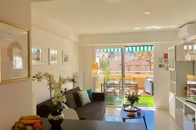 Image de Cosy Appartement avec Grande Terrasse-Central-Calme