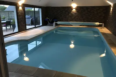 Spacieuse Villa 4 * avec piscine intérieure