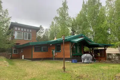 Image de 2 Bedroom Funny River Cabin with Mountain Views - Close to Browns Lake & Kenai