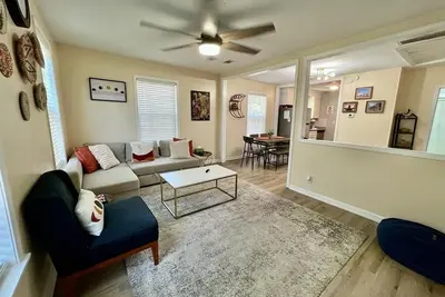 Image de Casa Lua - Adorable newly renovated 3 bedroom home…long time Str now on Vrbo!